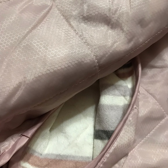 Firm UGG outdoor folding blanket brand new(firm no offer please ) - Picture 14 of 15